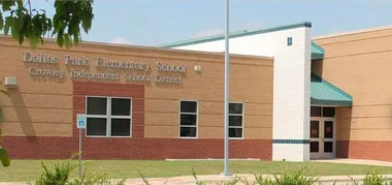 8037 Crimea Ln - Photo 5 of 13