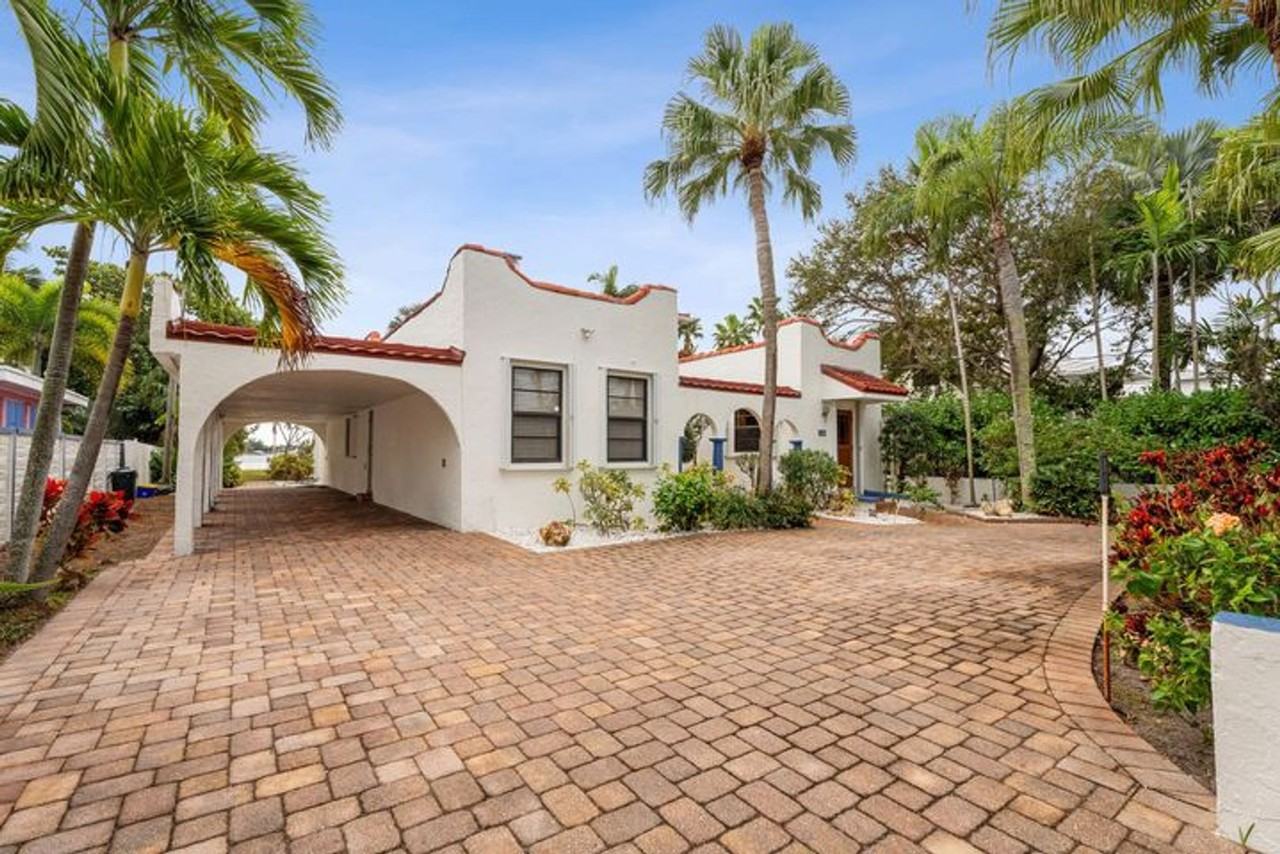 114 S Lake Dr - Photo 5 of 39