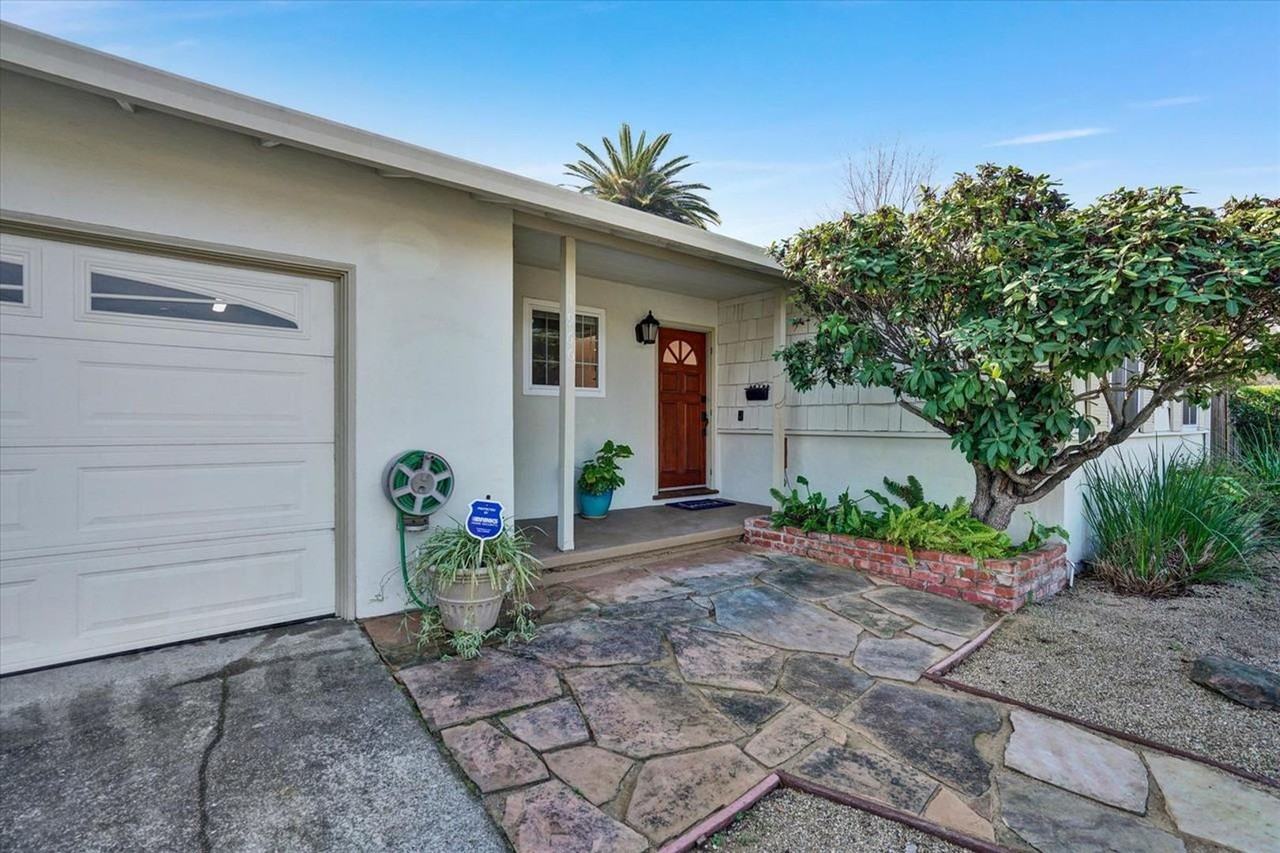 1966 Westover Dr - Photo 2 of 19