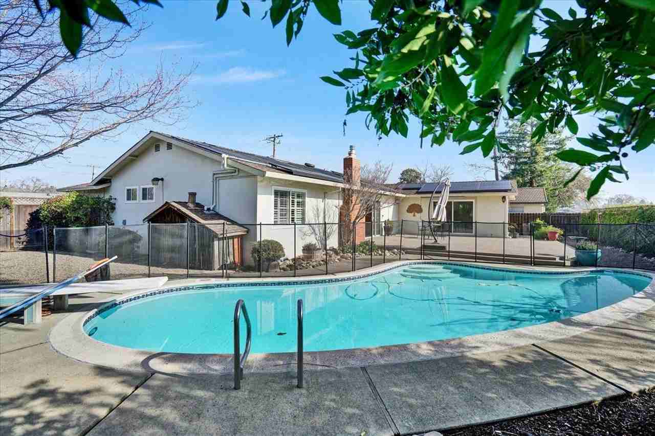 1966 Westover Dr - Photo 3 of 19