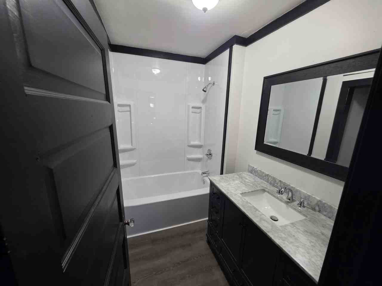 1012 Genevieve Pl - Photo 5 of 10