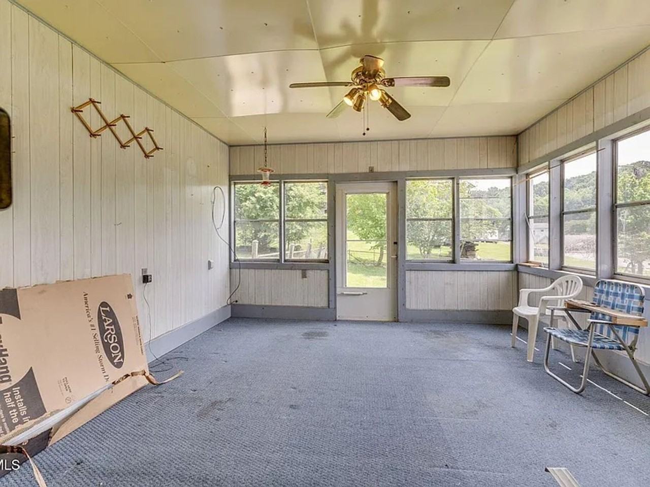 320 Independence Dr - Photo 7 of 11