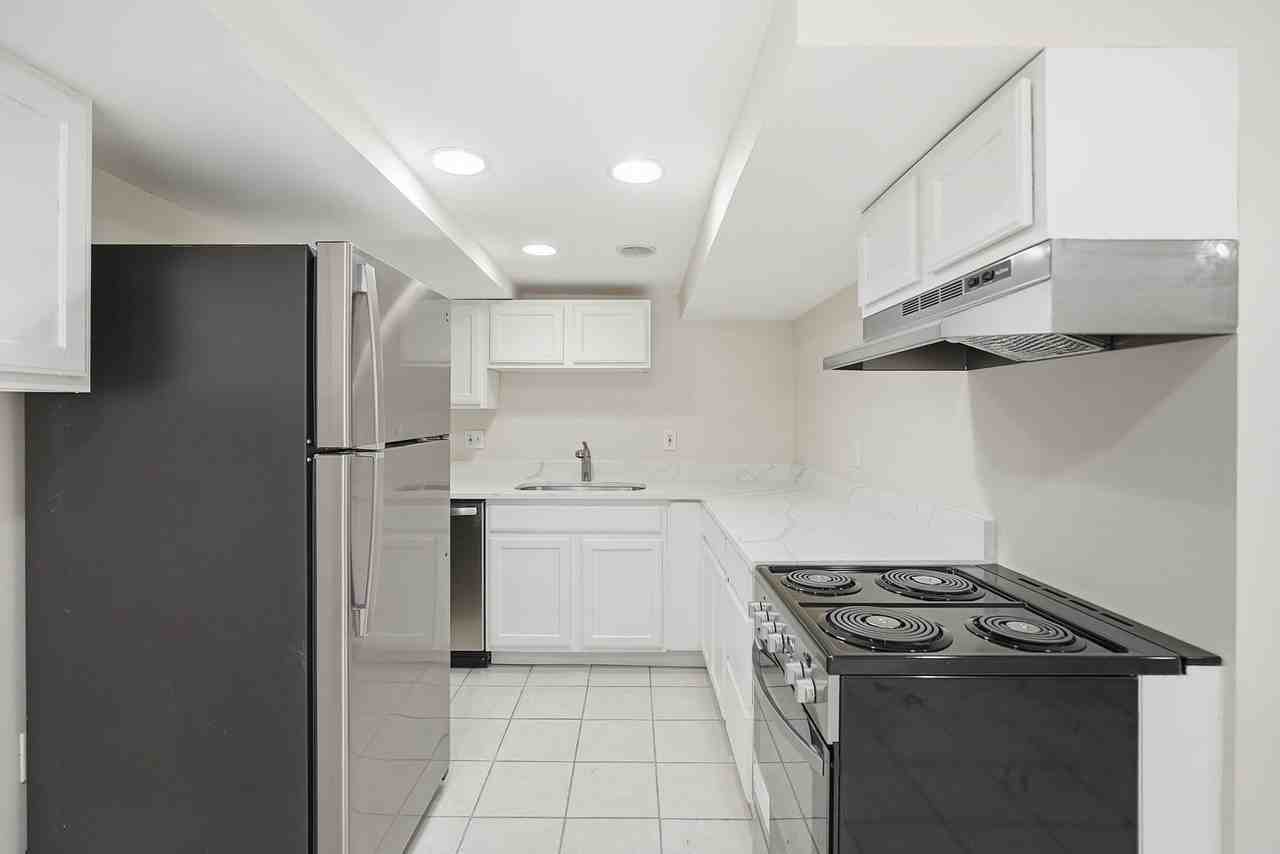 58 Quincy Pl NE - Photo 4 of 50