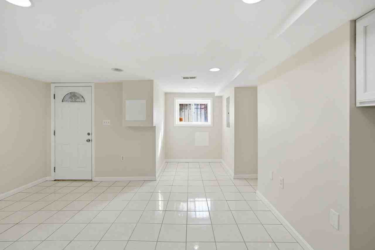 58 Quincy Pl NE - Photo 7 of 50