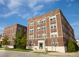 featured image of 1622 E Irving Pl