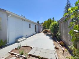 featured image of 469 Franklin St