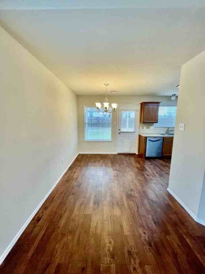 6513 Cold Water Dr - Photo 5 of 17