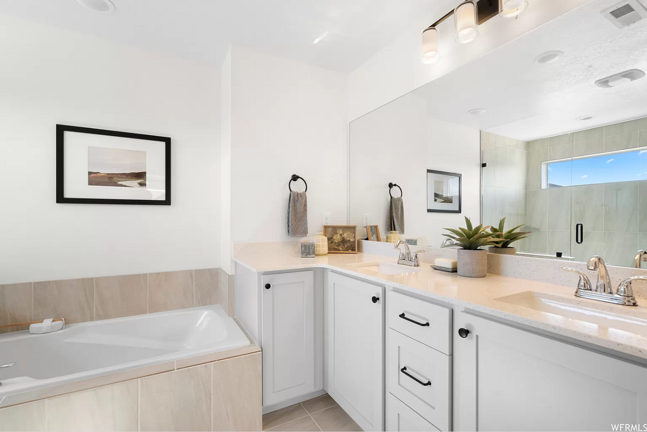 649 E 360 S - Photo 6 of 23