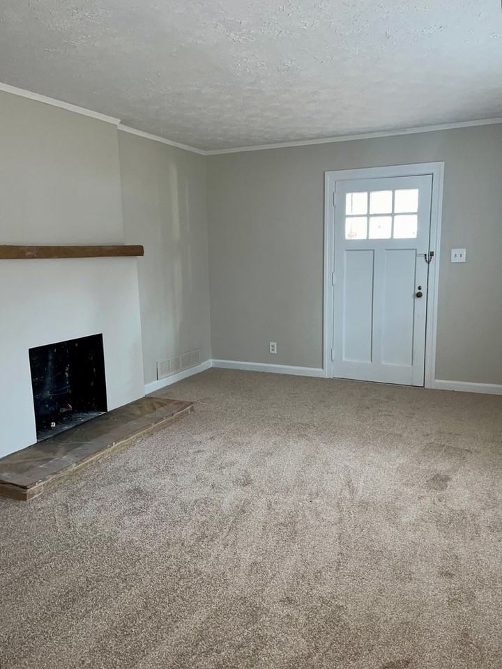 5017 East St - Photo 3 of 18