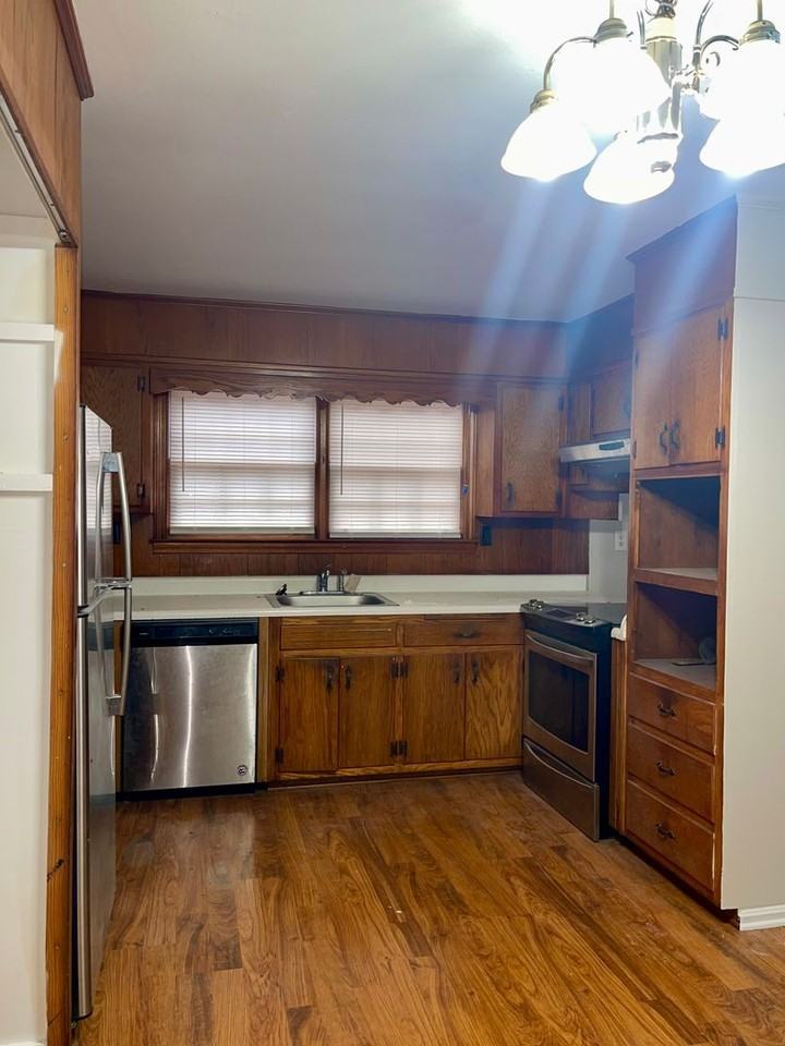 5017 East St - Photo 5 of 18