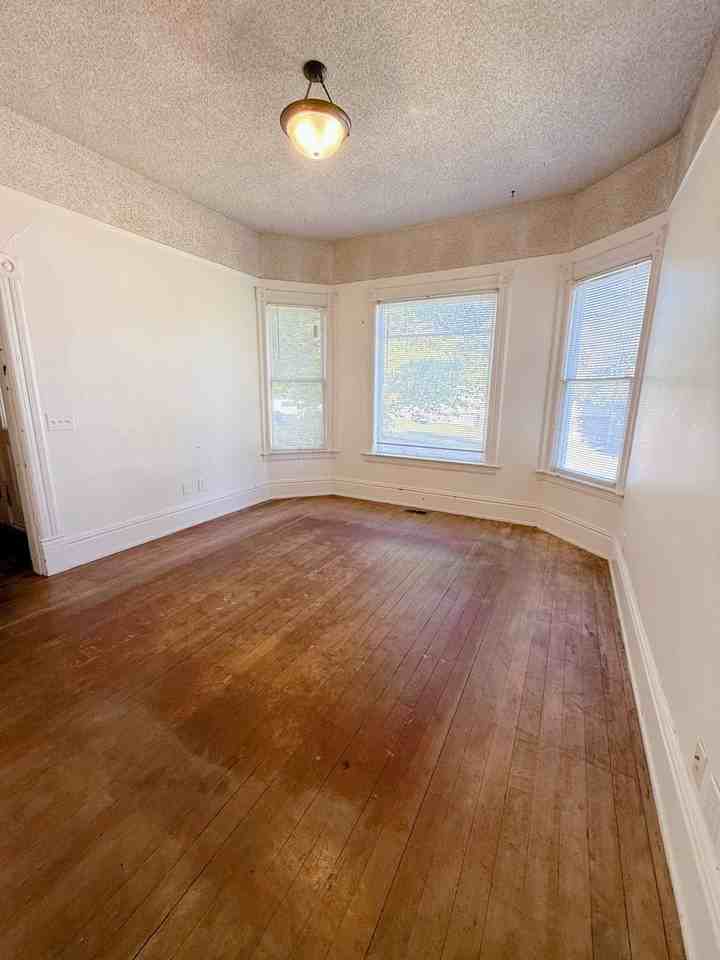 1406 Franklin St - Photo 2 of 28