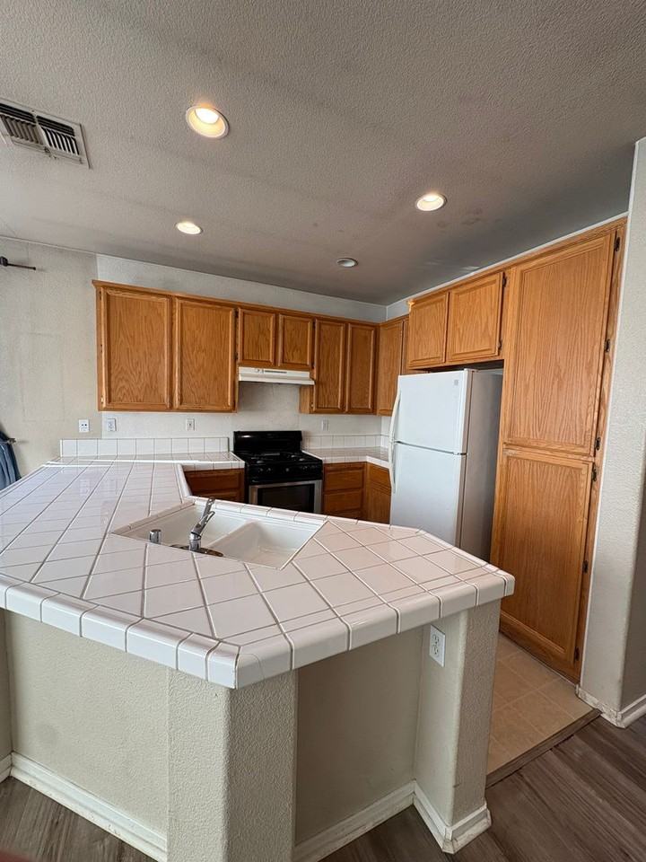 3492 Kauai Rd - Photo 6 of 19