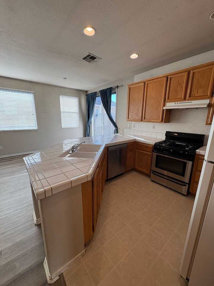 3492 Kauai Rd - Photo 7 of 19