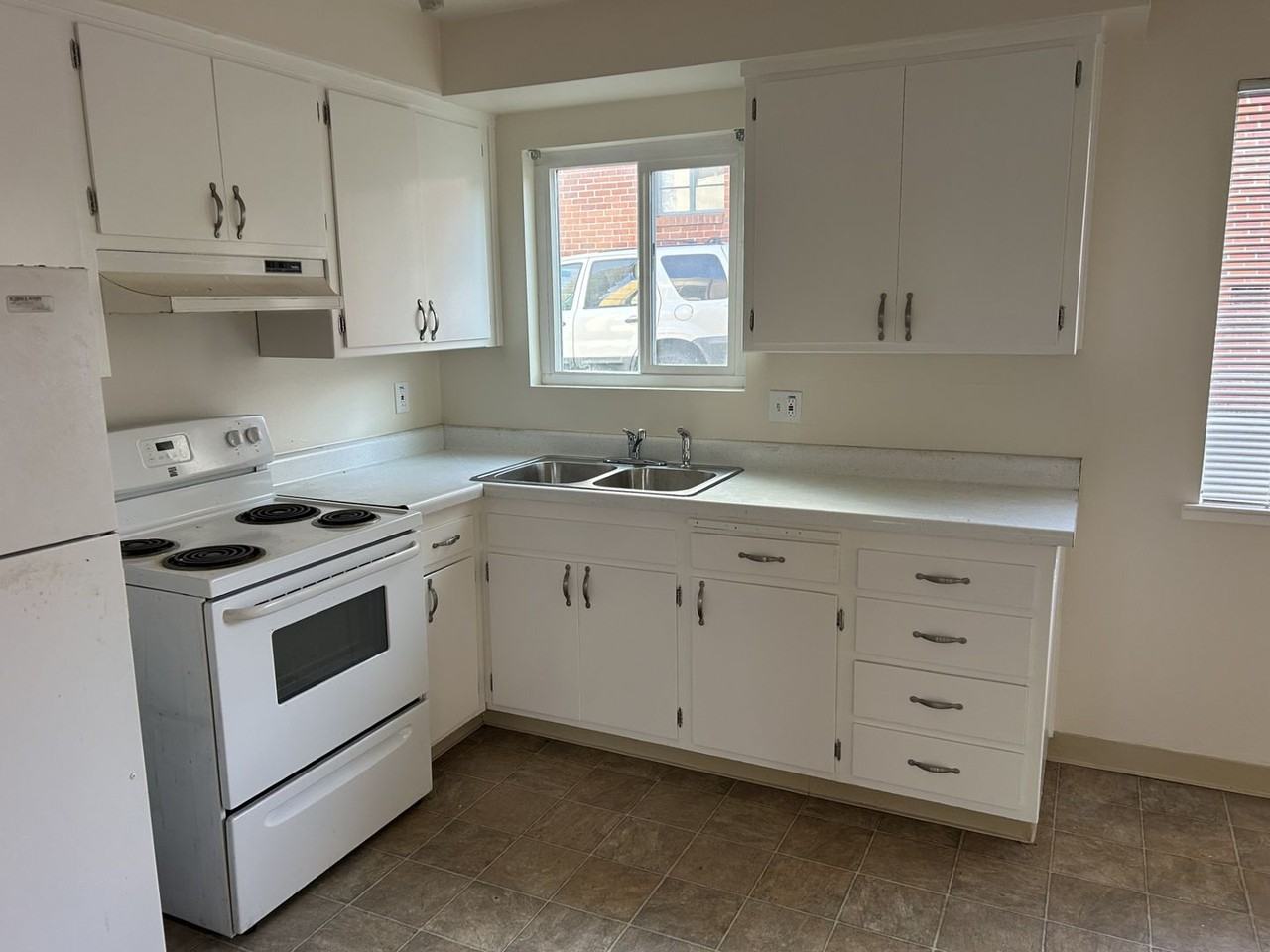 37 El Rose Dr #2 - Photo 6 of 17