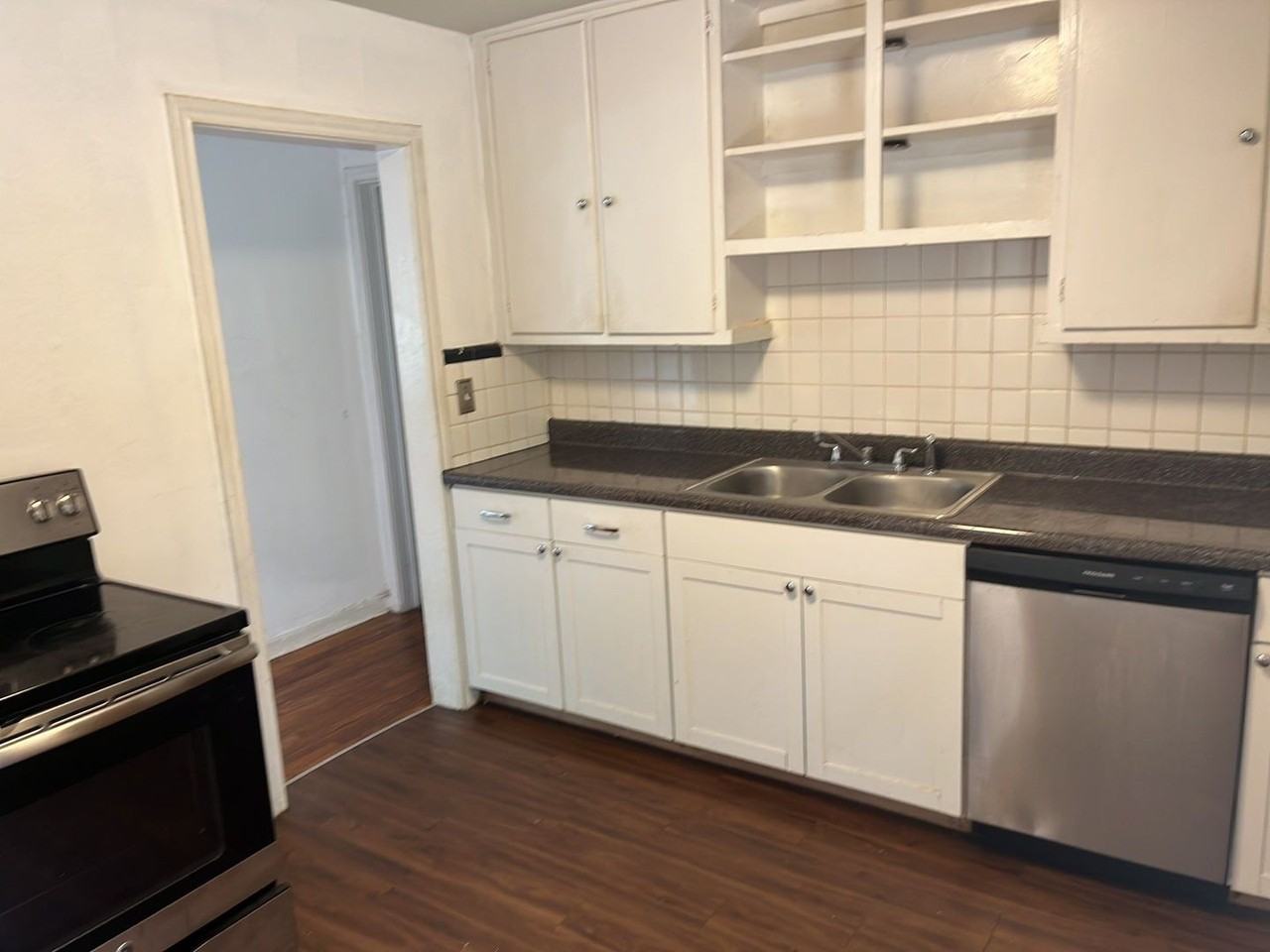 408 Murat St - Photo 4 of 16