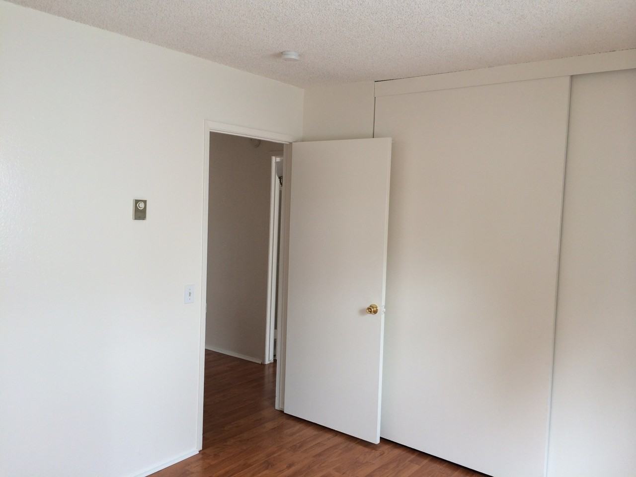 994 Leslie Rd #5 - Photo 4 of 16