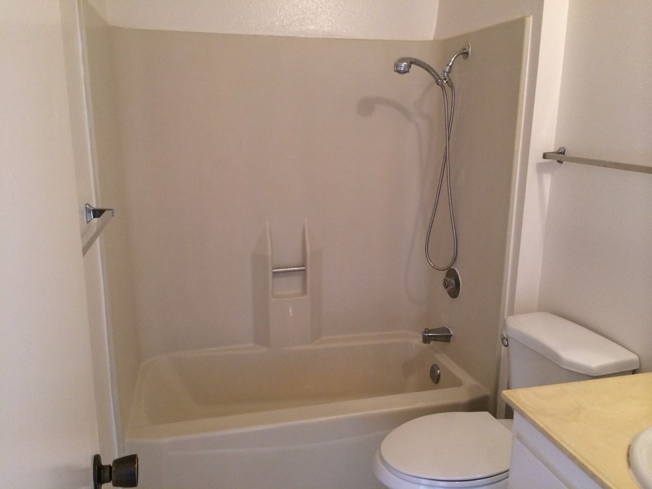 994 Leslie Rd #5 - Photo 5 of 16