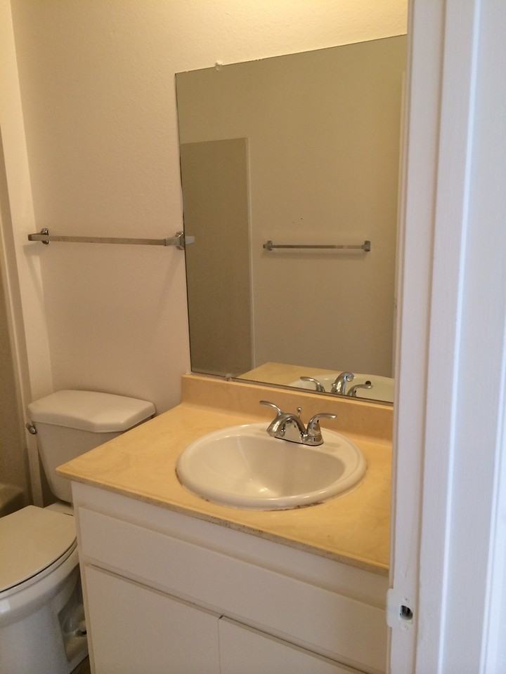 994 Leslie Rd #5 - Photo 6 of 16