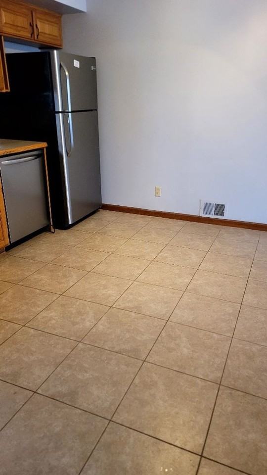 1703 Lovers Lane Hts - Photo 3 of 17