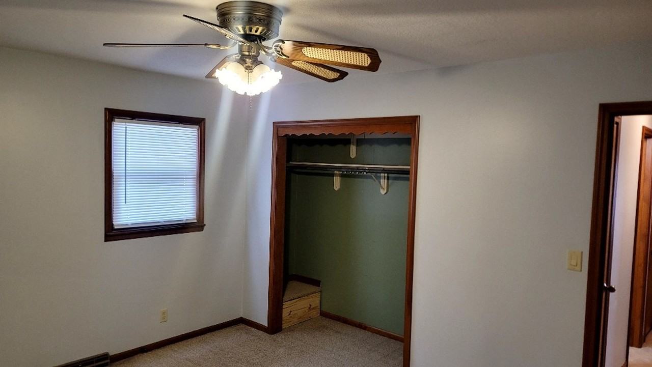 1703 Lovers Lane Hts - Photo 7 of 17