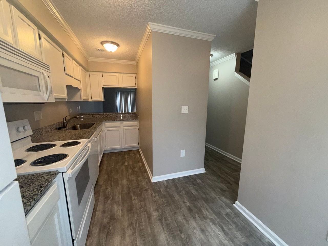 202 Heritage Pkwy - Photo 4 of 15