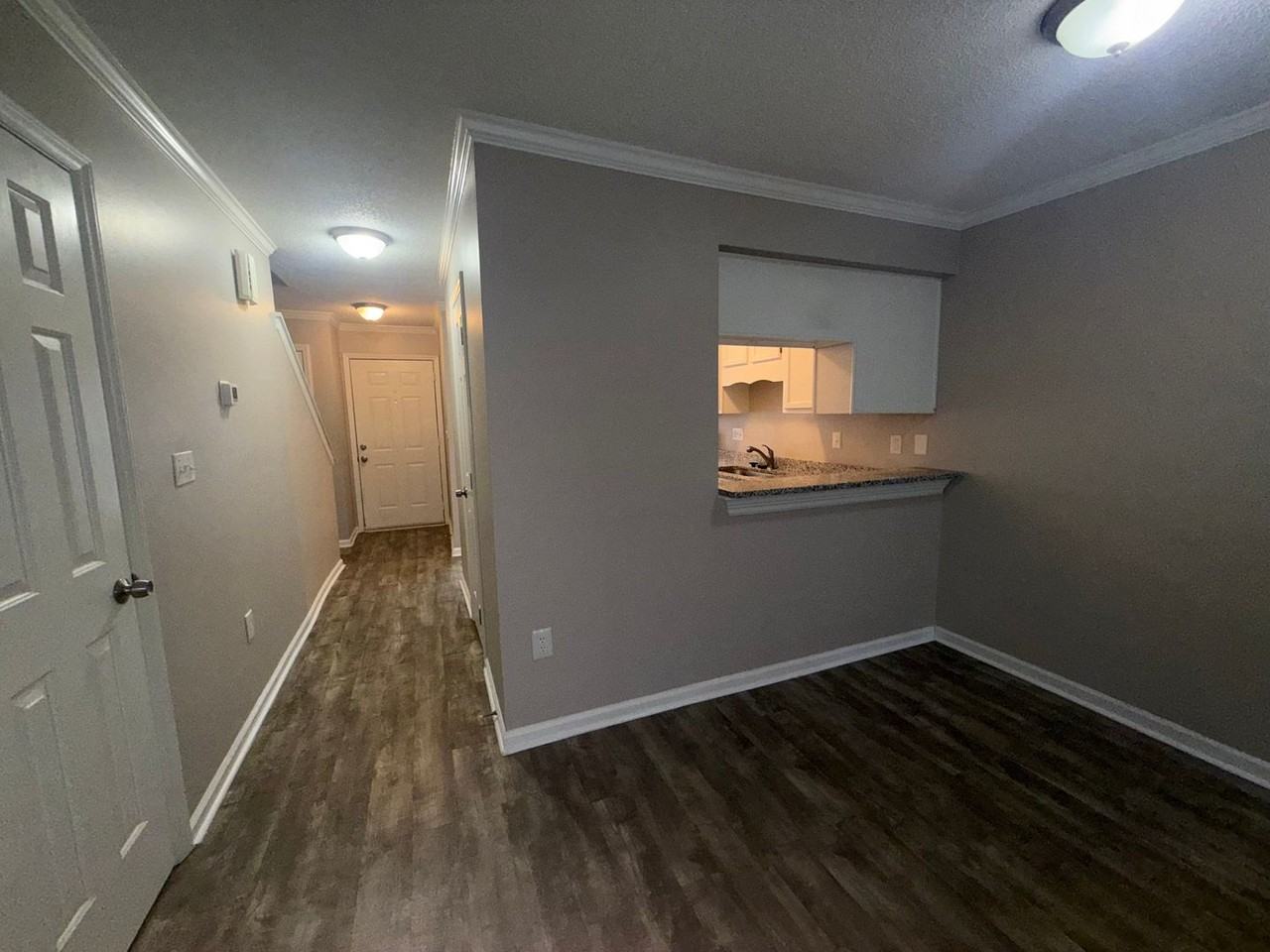 202 Heritage Pkwy - Photo 5 of 15