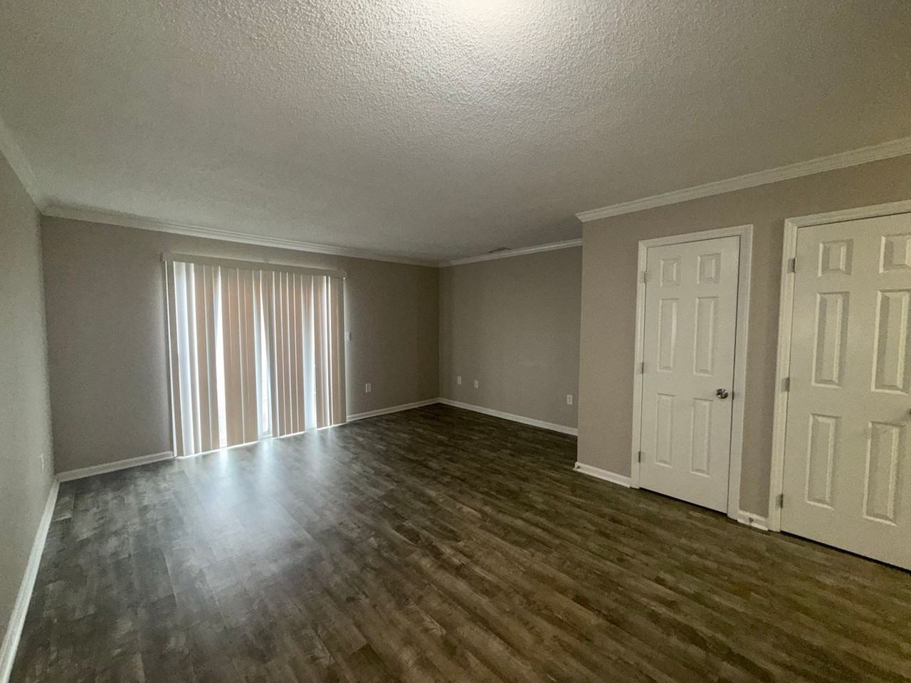 202 Heritage Pkwy - Photo 7 of 15