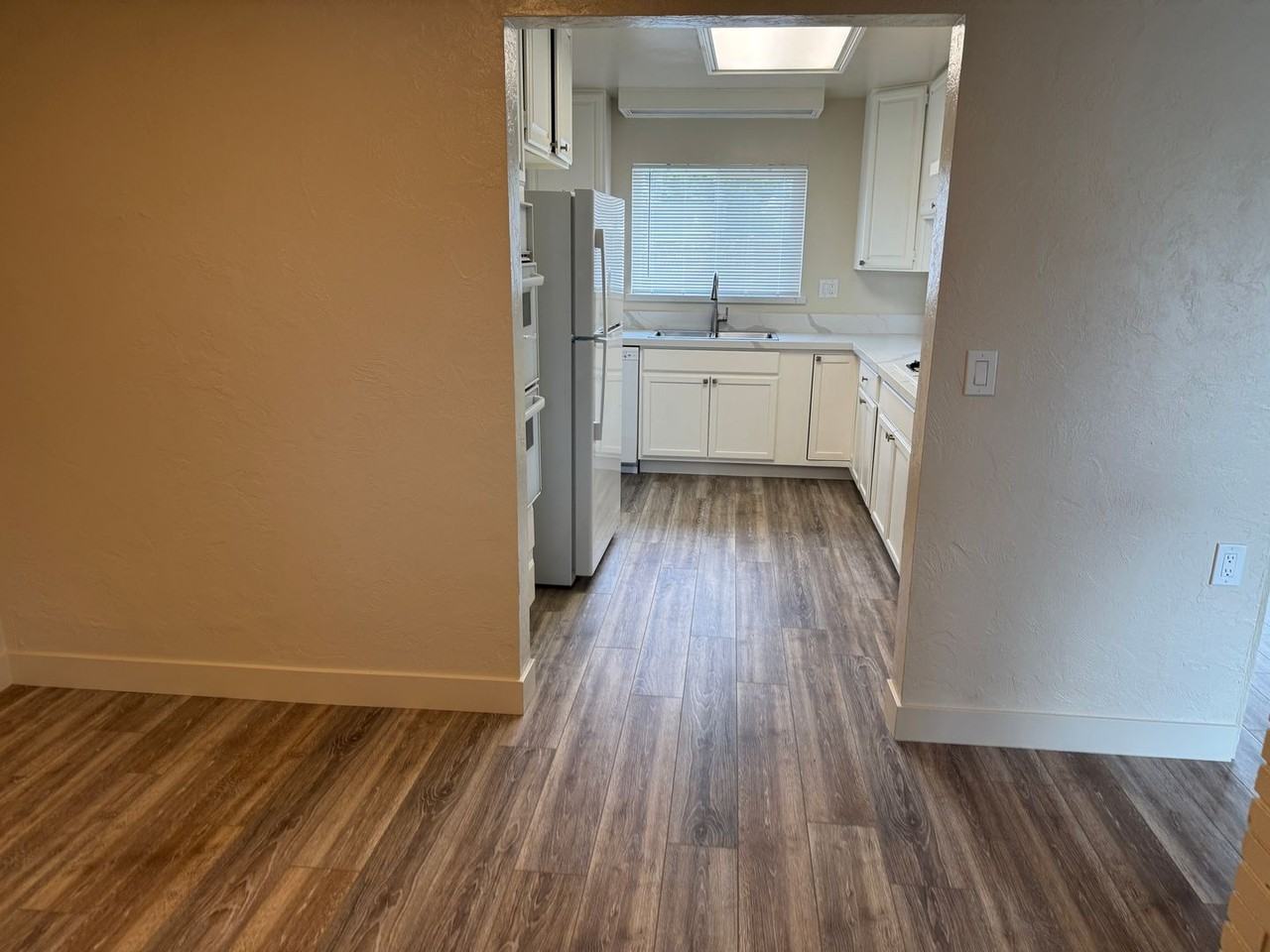 2020 Yosemite St - Photo 4 of 15