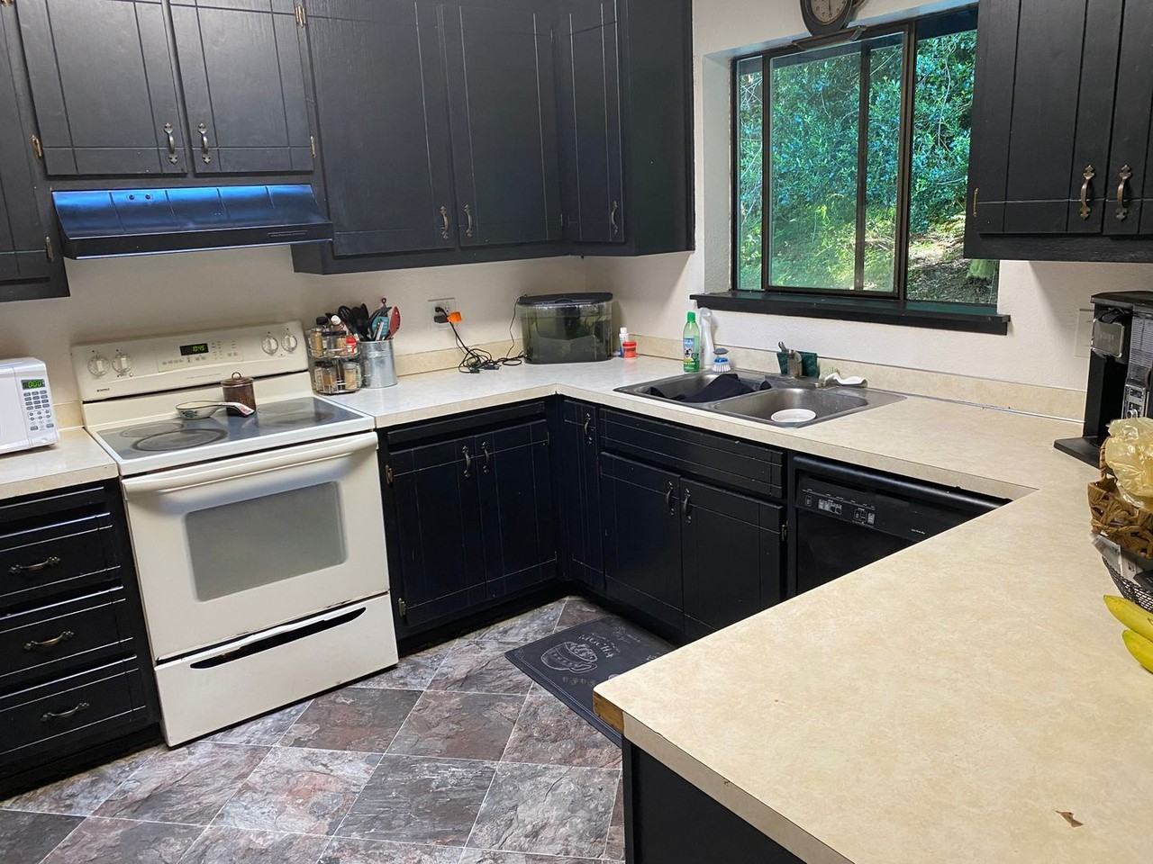 21321 Marine View Pl #A - Photo 2 of 9