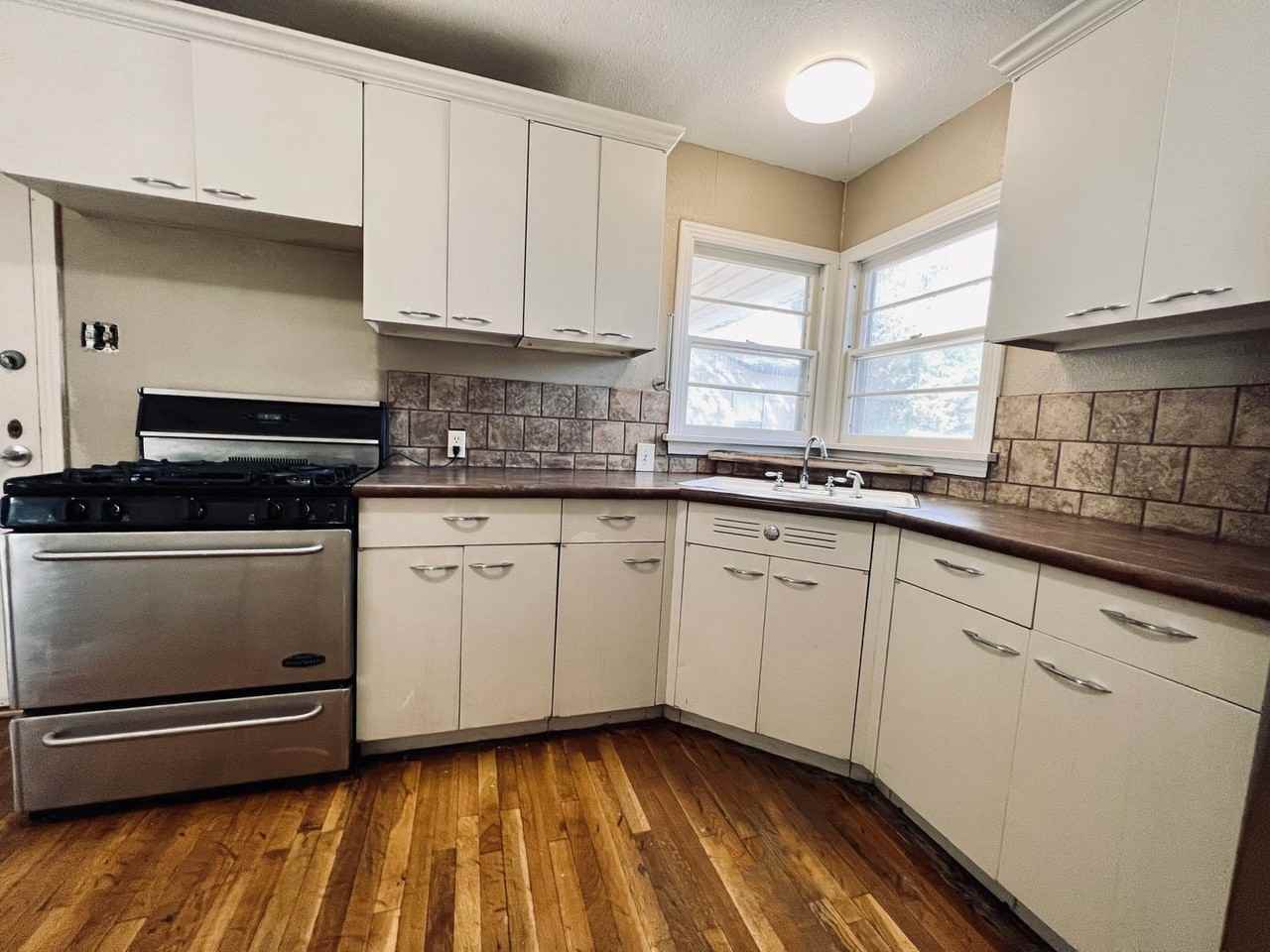 3413 30th St - Photo 6 of 17