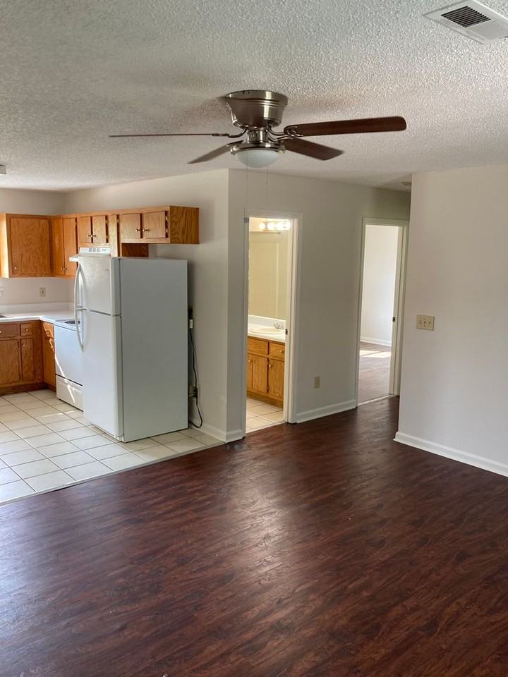 9A Dodd Blvd Se - Photo 5 of 14