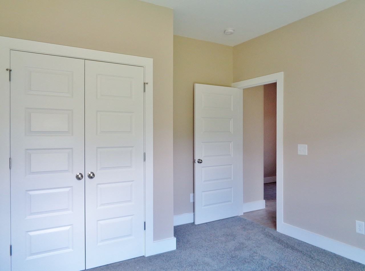 11648 Andrew Way - Photo 7 of 37