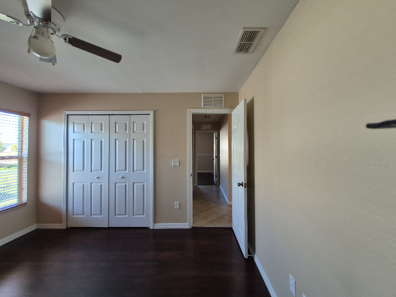 1902 Nw 14th Ter - Photo 6 of 11