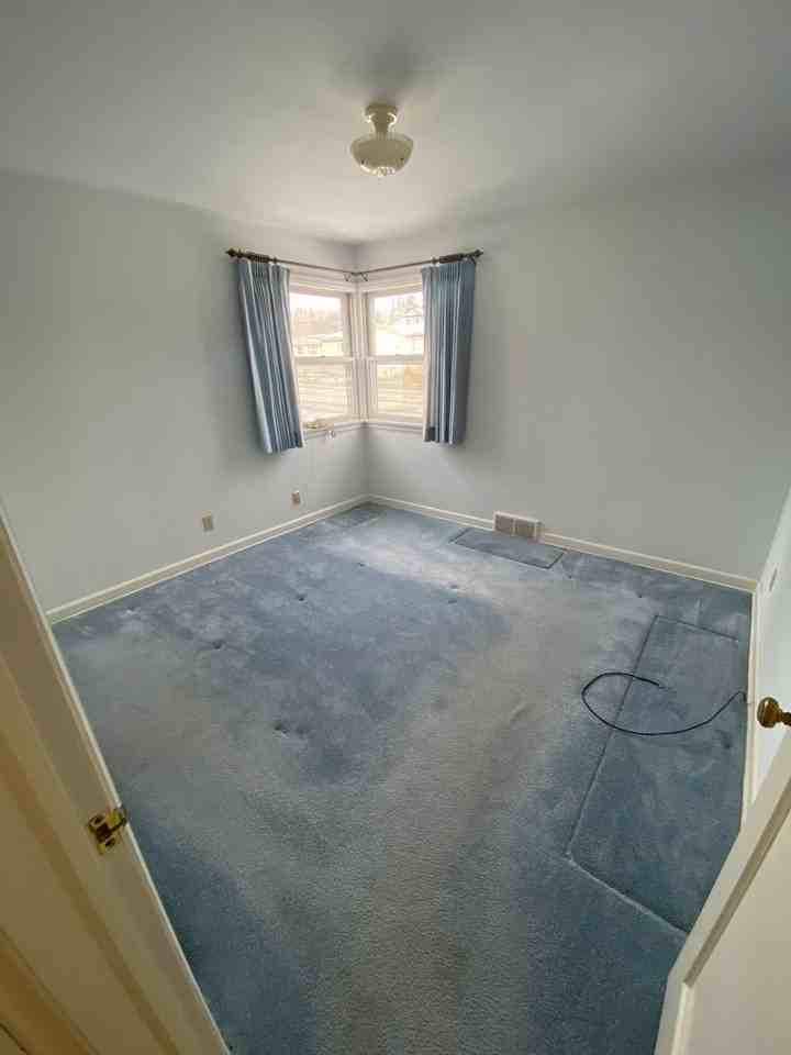 218 W Saint Marie St - Photo 6 of 18