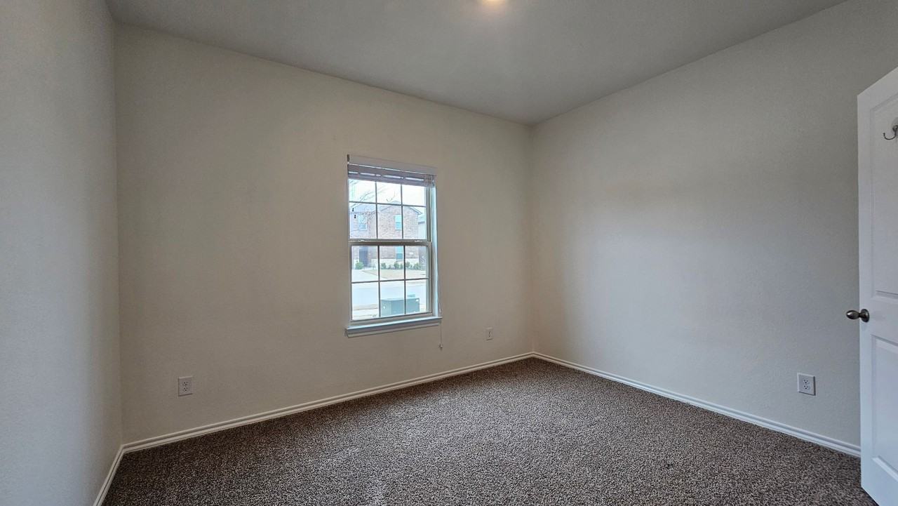 813 Fueller Dr - Photo 6 of 47