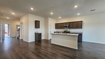 featured image of 813 Fueller Dr