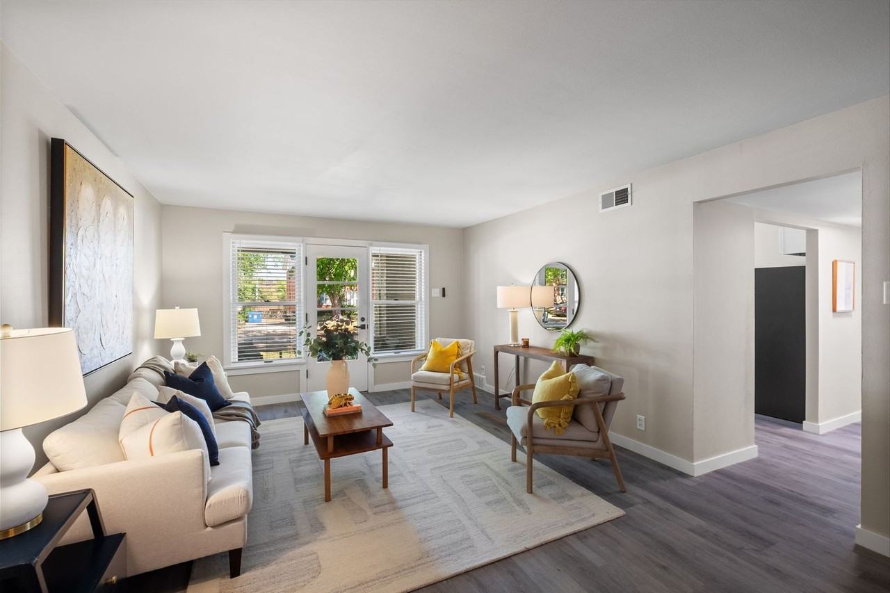 621 Highland Park Dr #G - Photo 2 of 23