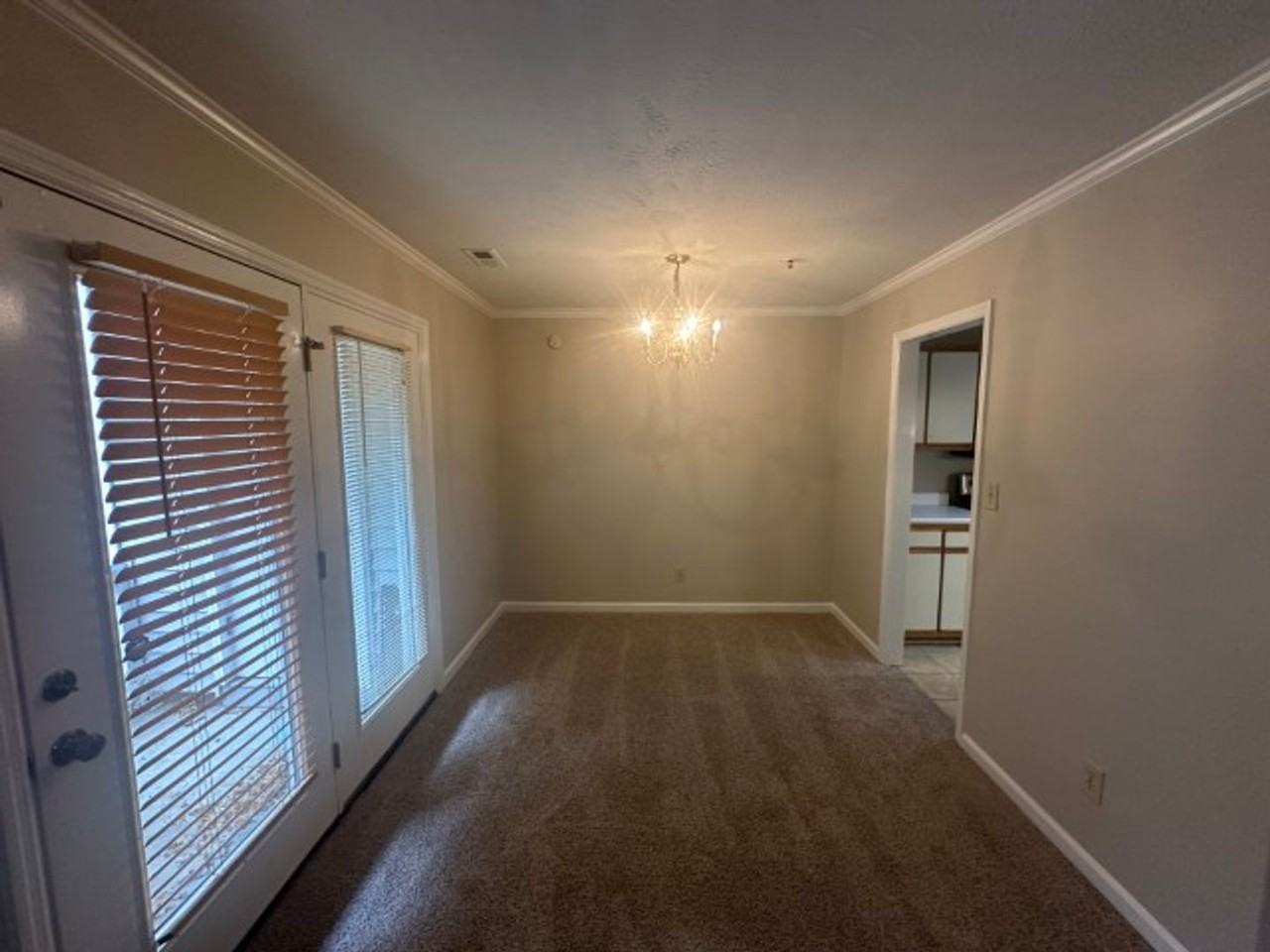 267 Waterdown Dr #2 - Photo 6 of 29