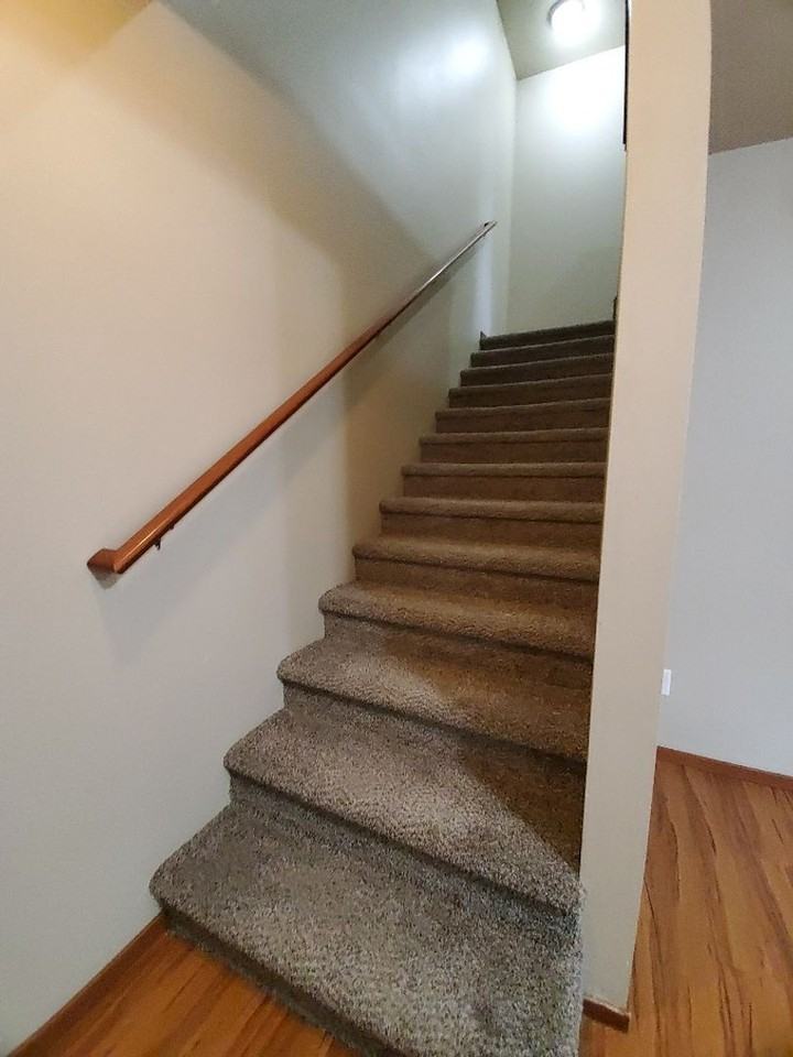 946 York St - Photo 6 of 22