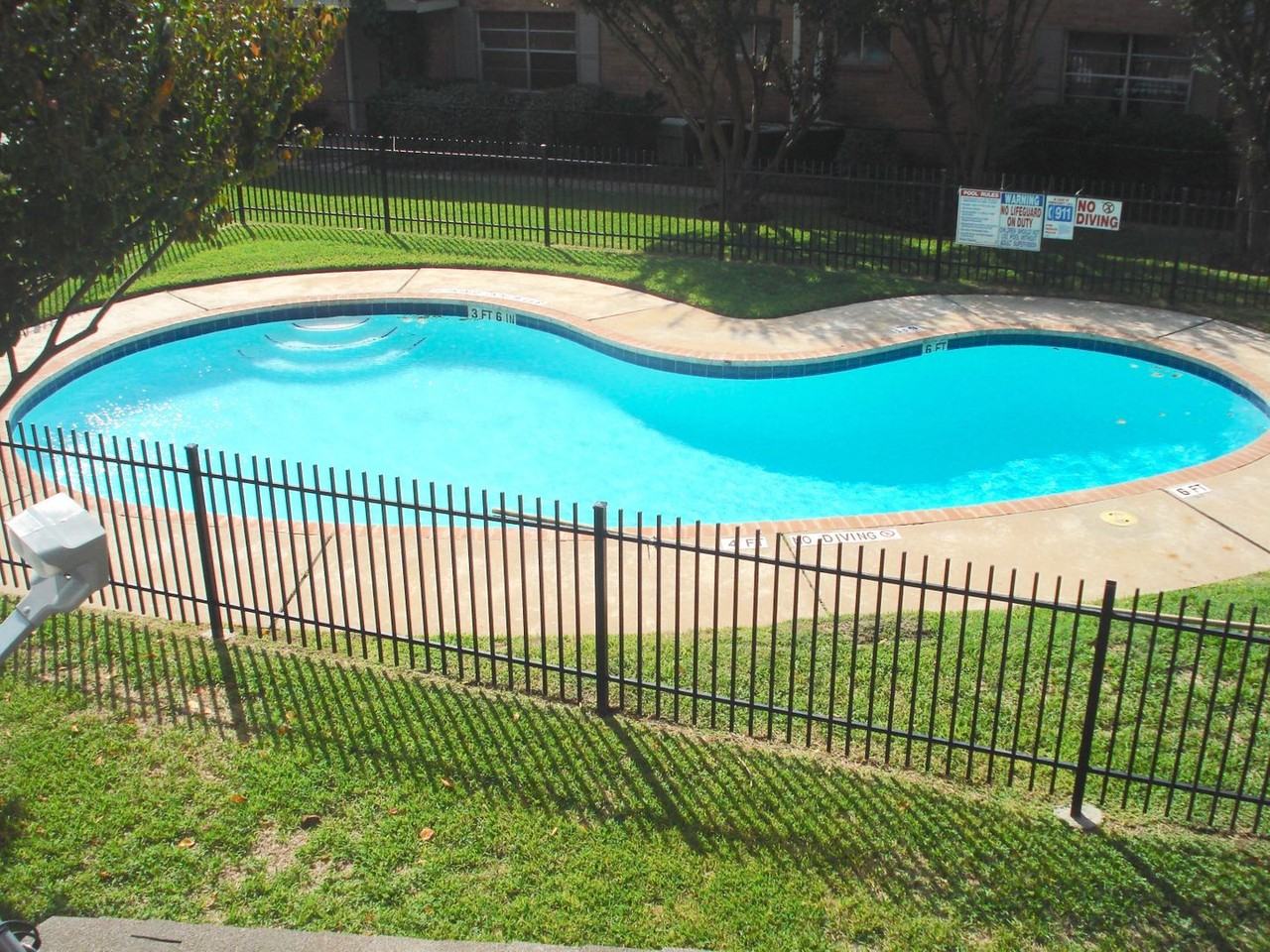 1230 Shadowdale Dr - Photo 2 of 15