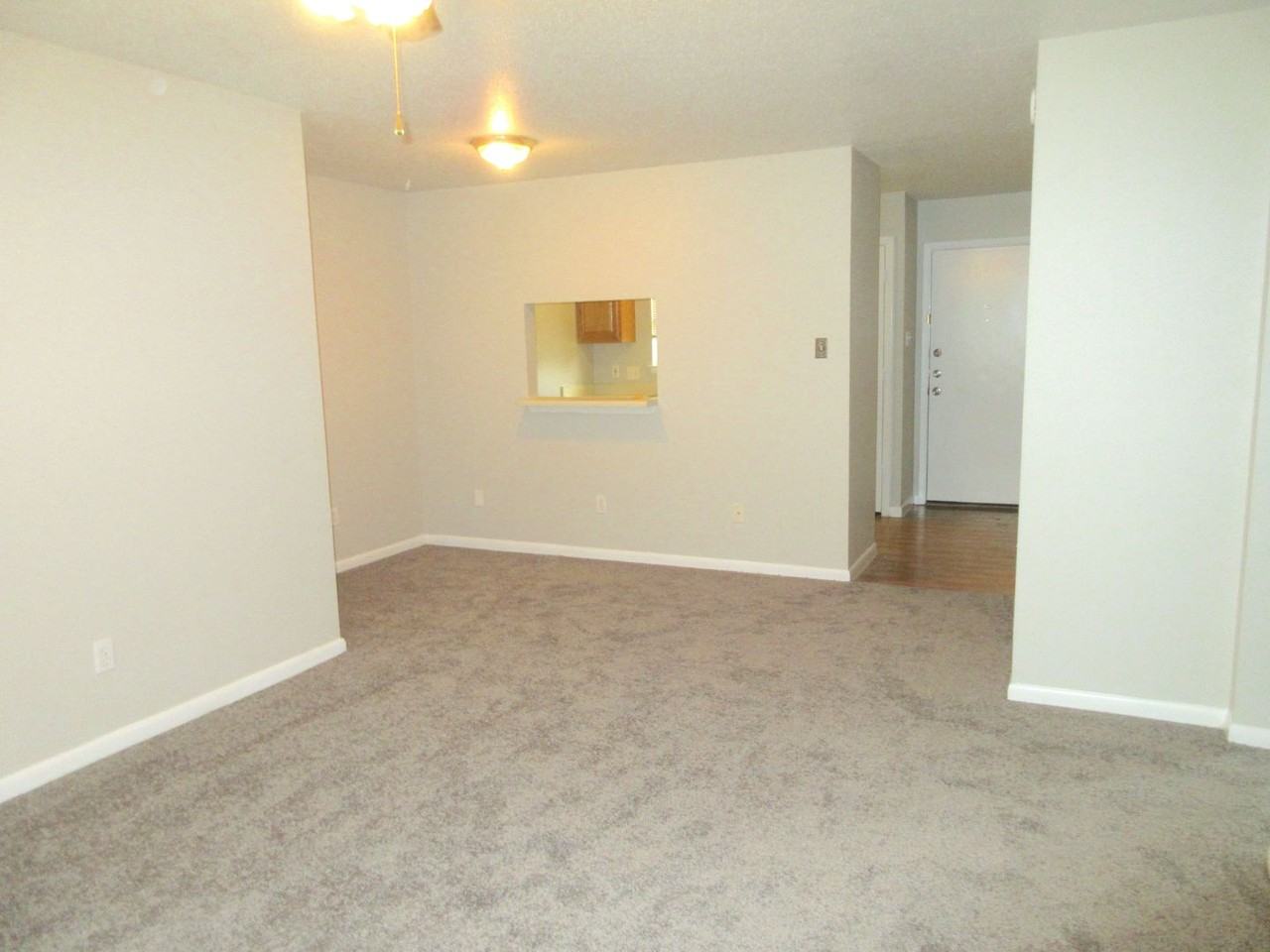 1230 Shadowdale Dr - Photo 5 of 15