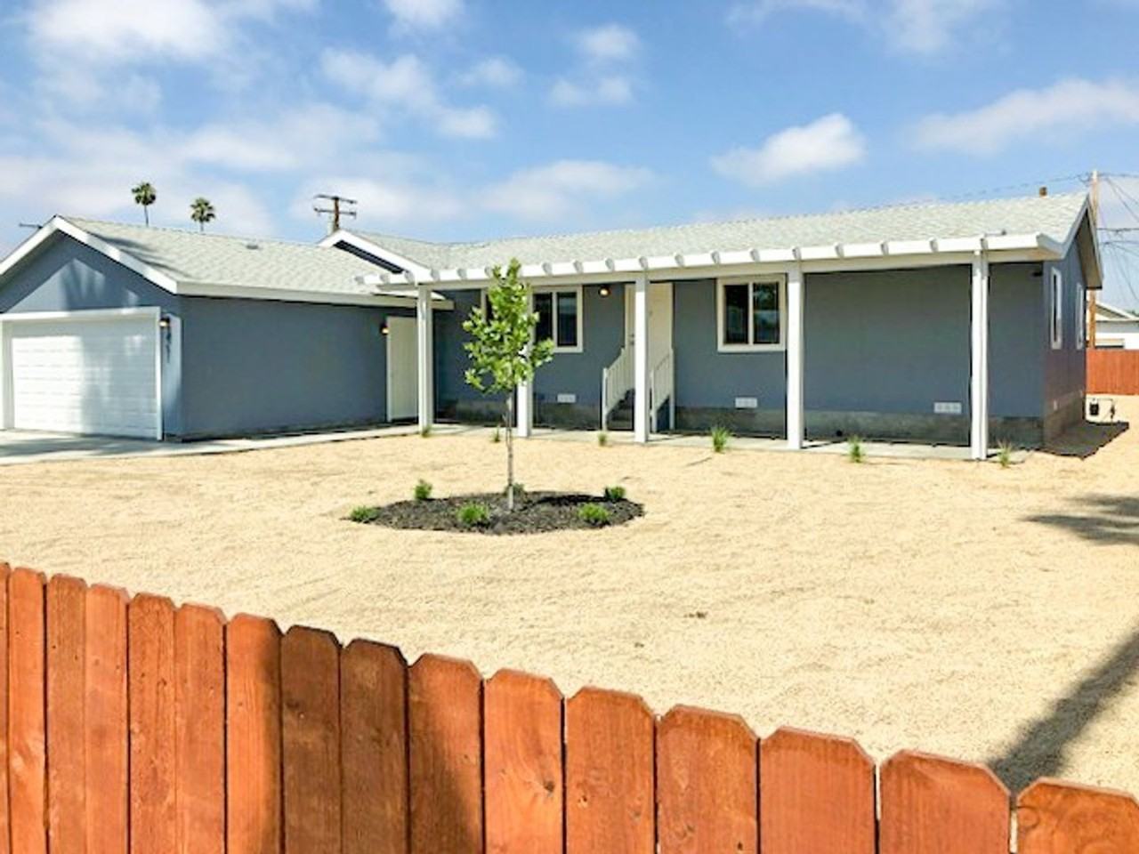 451 N Franklin St - Photo 2 of 32