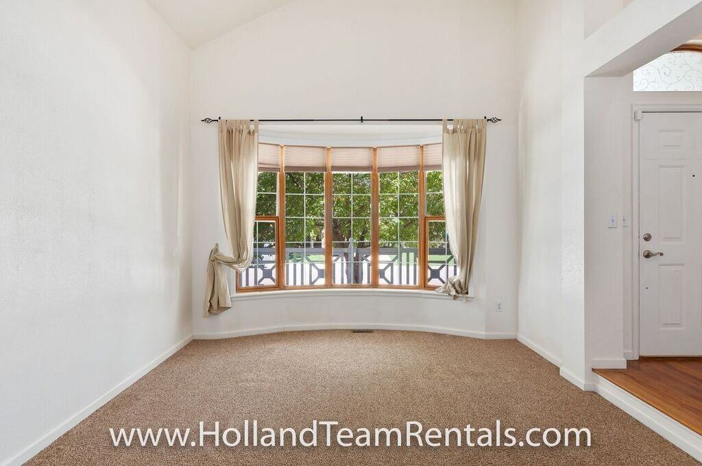 16418 Stone Ledge Dr - Photo 5 of 25