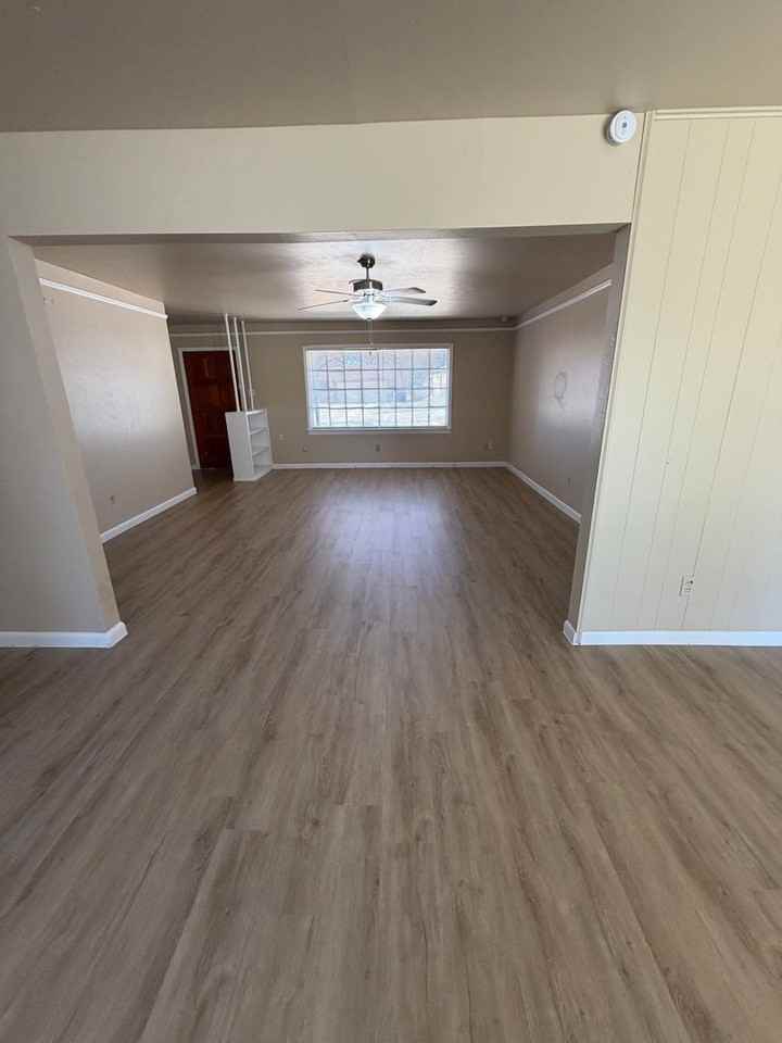 5225 Greene Ave - Photo 2 of 16