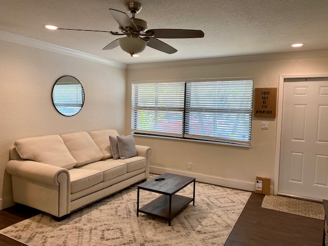 4271 Nw 114th Ter #4271 - Photo 2 of 11