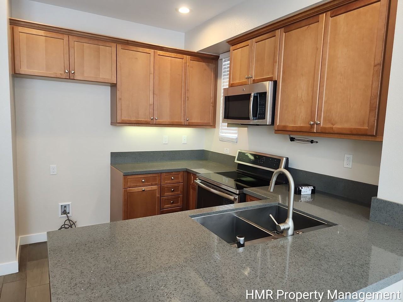 293 E Arrow Hwy - Photo 4 of 33