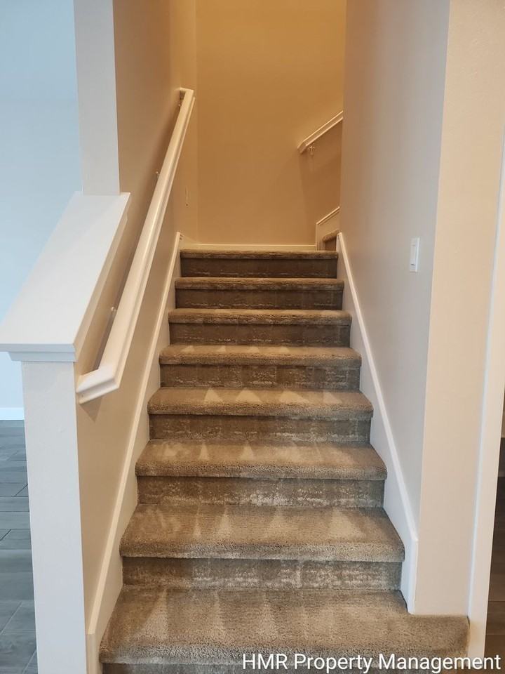 293 E Arrow Hwy - Photo 7 of 33