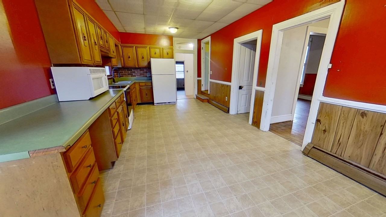 941 Raver Ln - Photo 2 of 14