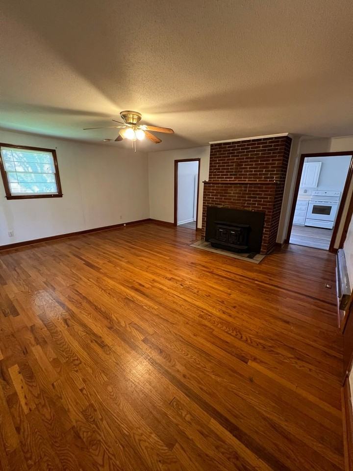 5014 Unicoi Dr - Photo 3 of 11