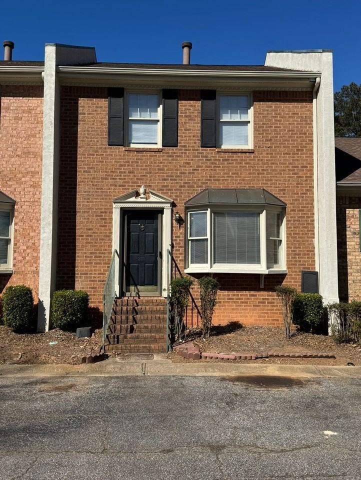 250 Cleveland Rd #211 - Photo 2 of 18